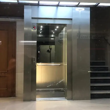 Ilios Soho *
